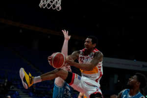 Gerald Robinson will leave VL Pesaro to join JDA Dijon