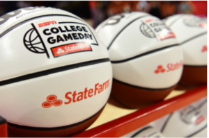 College GameDay by State Farm è nuovamente in onda!