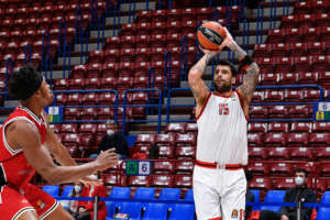 Olympiacos forward Printezis says “I want to play for one more year”