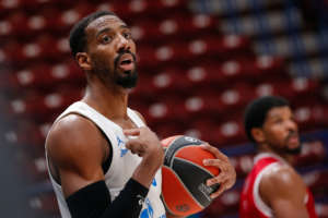 Zenit bids farewell to Austin Hollins after two seasons