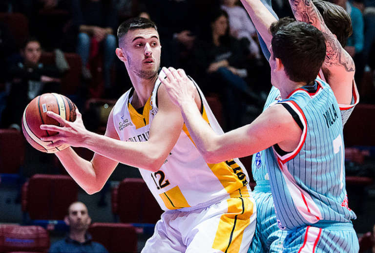 CS PB2000/ Pistoia Basket, preso Milos Divac