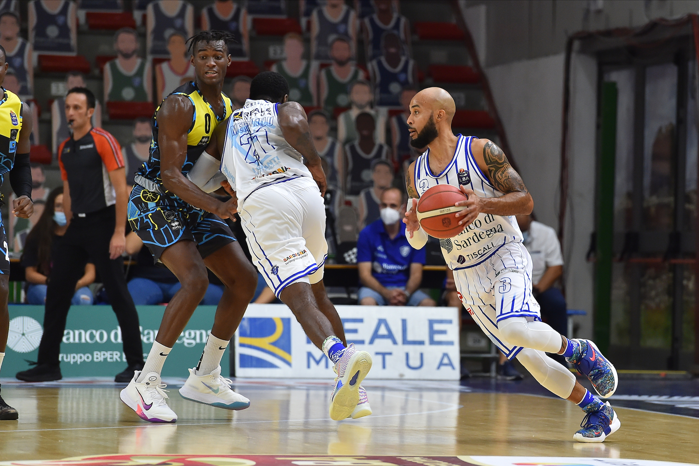 Vanoli Cremona does not look bad, super Logan drags Sassari to victory