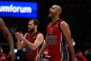 Olimpia Milan: Shavon Shields (hand) out at least one month?