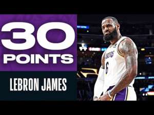 LeBron, nella notte una tripla doppia da urlo