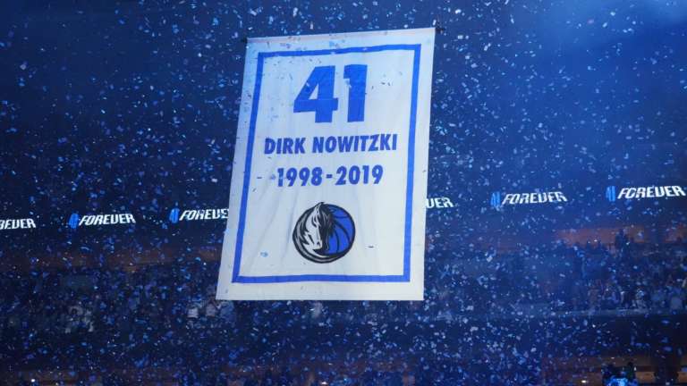 Dallas, il ritiro della maglia numero 41 di Dirk Nowitzki