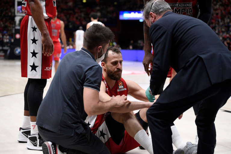 Olimpia Milano, si fermano anche Delaney e Rodriguez. Messina: oggi le risonanze