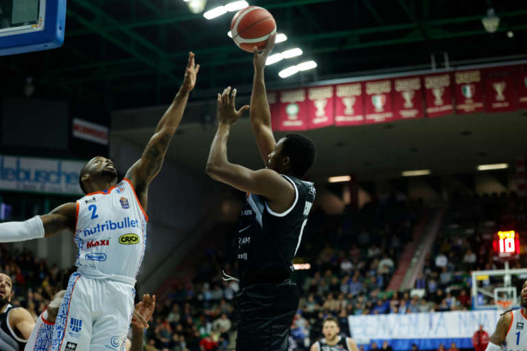 Christon e Daum guidano Tortona al successo sul campo di Treviso
