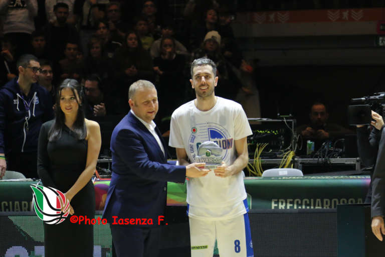 Amedeo Della Valle segna 26 punti, meglio solo Roberto Chiacig
