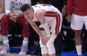 Heat’s Tyler Herro broke his right hand