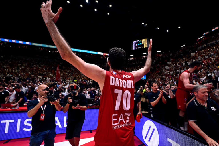 Giorgio Armani, il saluto a Gigi Datome: Sono sinceramente ammirato
