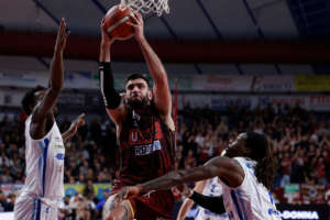 Tessitori: “Dobbiamo rimanere uniti nei momenti più difficili: affronteremo i playoff al meglio”