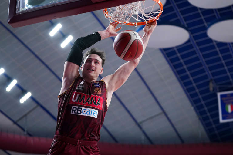 Reyer Venezia: sirene spagnole per Davide Casarin