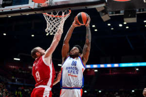 Partizan verso un biennale con Tyrique Jones