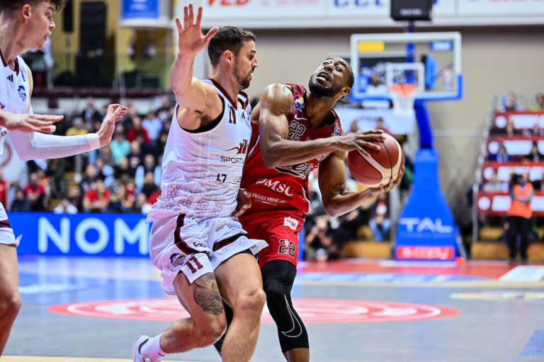 Trapani Shark: infortunio per John Petrucelli