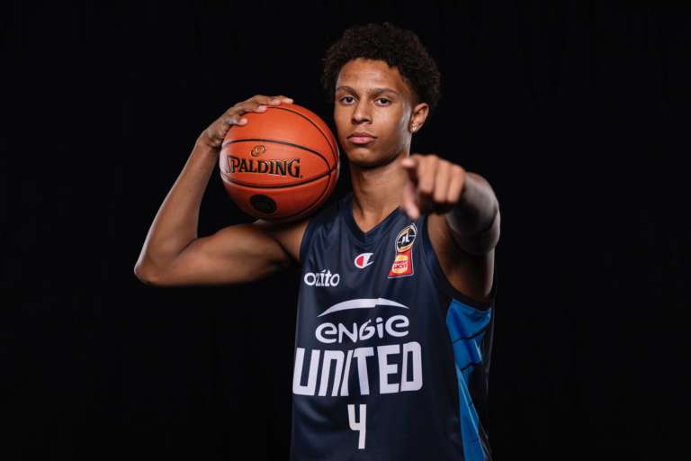 Dash Daniels signs with Melbourne United