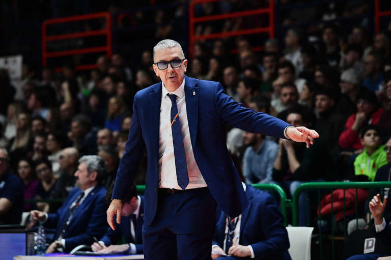 De Raffaele: “Una bruttissima partita, dobbiamo prenderci tutti delle responsabilità”