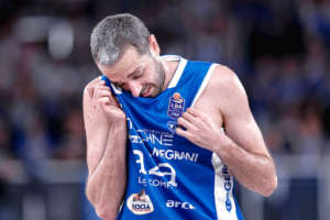 Pallacanestro Brescia, allarme rosso dopo gara-2: blackout, triple subite e il fattore campo svanito