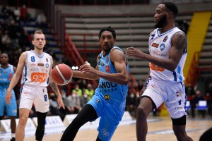 Brutte notizie per Cremona: oltre 10 settimane di stop per Malcolm Miller