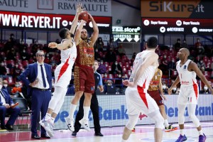 Bourg batte Venezia sulla sirena: decide il buzzer beater di Harris