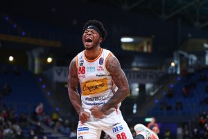 UMANA Top Performance: Tyrique Jones vs Fortitudo Kigili Bologna