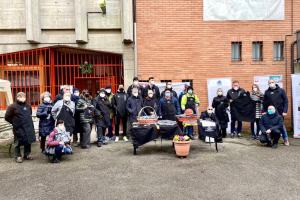 Il Derthona al fianco della Mensa Solidale: regalati i grembiuli ai volontari