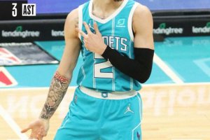 LaMelo Ball viene fuori nella ripresa e gli Hornets battono i Bucks