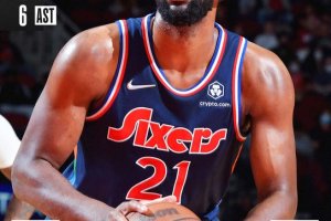 Joel Embiid trascina i 76ers al successo di Houston