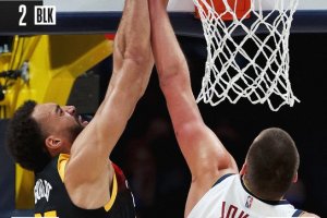 Gli Utah Jazz segnano 34 punti nel quarto quarto e passano a Denver