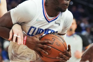 Philadelphia fa e disfa, Jackson regala il successo ai Clippers