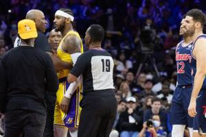 Carmelo Anthony reagisce alle provocazioni del pubblico: Inaccettabile
