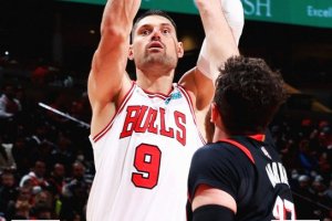 I Chicago Bulls liquidano i Blazers, 24+14 per Vucevic