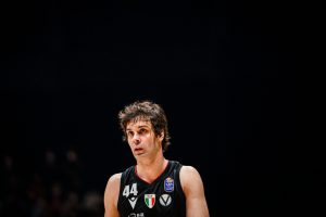 Virtus Segafredo Bologna, venti giorni di stop per Milos Teodosic