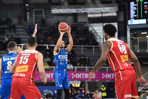 Olimpia Milano, Brandon Davies e Naz Mitrou-Long tra gli obiettivi per la prossima stagione?