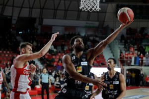 Trento, Wesley Saunders part ways
