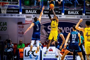 Hapoel Holon si separa da Mark Ogden