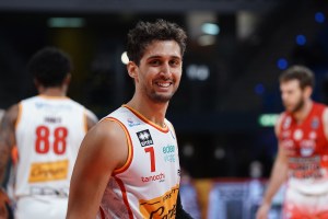 VL Pesaro: problemi fisici per Jones e Moretti