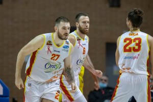Basket Ravenna – Ripartiamo insieme! Ecco gli abbonamenti per il girone di ritorno