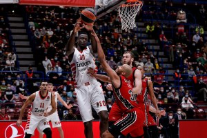 Moustapha Fall reportedly expected to sign a multi-year extension with Olympiacos