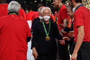 Giorgio Armani: La pazienza mi ha ripagato con la mia Olimpia più forte. Ettore Messina a vita