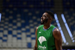 Unicaja Malaga: Michael Eric operato con successo al crociato