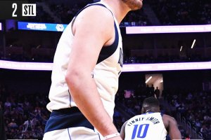 I Dallas Mavericks rimontano e battono i Warriors