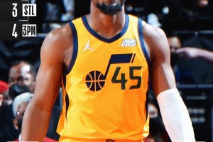 Gli Utah Jazz passano in overtime a Houston: decide Conley
