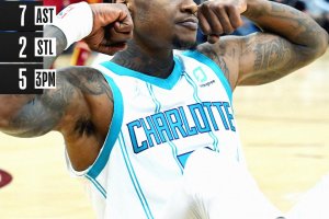 Gli Hornets passano a Cleveland trascinati da Rozier