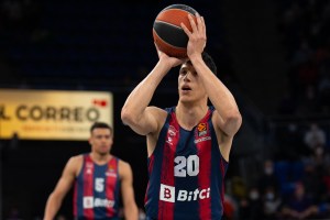 Baskonia puts up strong second half to beat Anadolu Efes