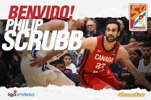 Philip Scrubb firma con il Monbus Obradoiro