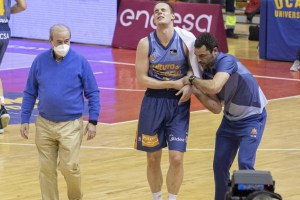 Valencia, che botta: stagione finita per Klemen Prepelic