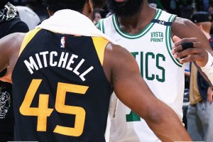 I Boston Celtics dominano anche i Jazz, prosegue l’inseguimento ai 76ers