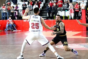 Monaco makes another step towards Euroleague Playoffs after beating Baskonia