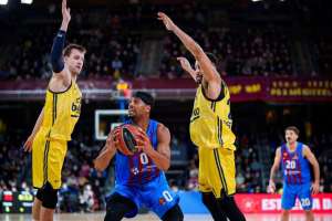 Barcelona rolls over Fenerbahce to secure #1 seed in 2021/22 Euroleague