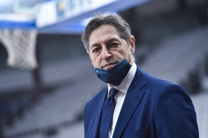Pallacanestro Cantù, il gm Santoro: “Ci sarà da lottare e stringere i denti”